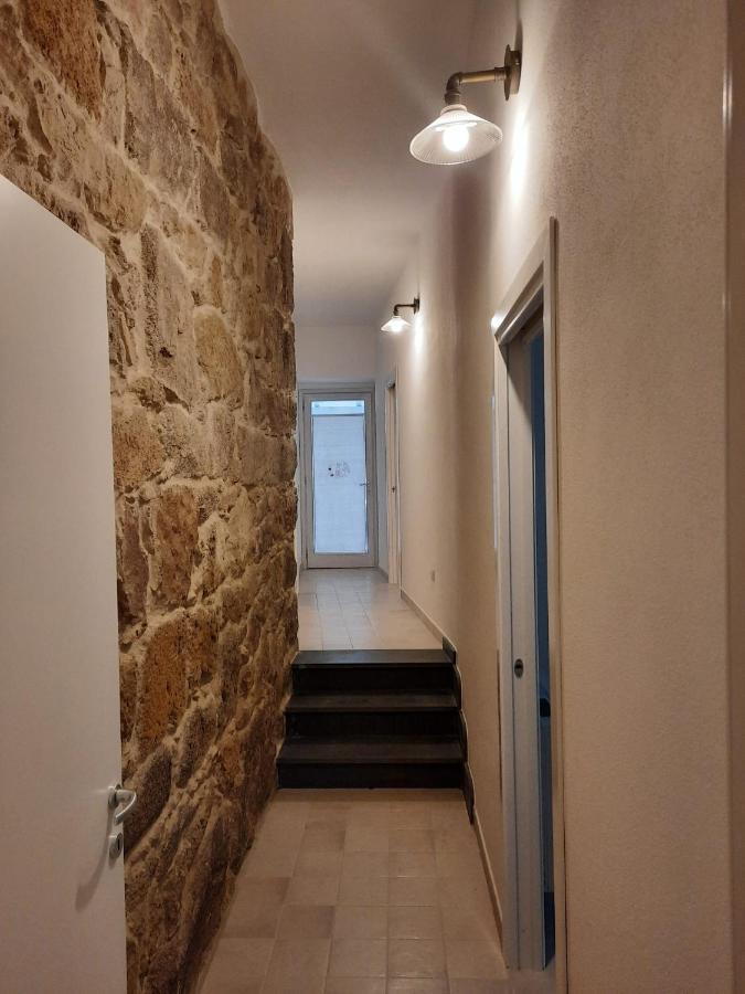 Appartamento Su Palazzina Storica In Centro A SantʼAntìoco Exteriör bild